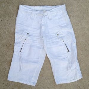 Armani White Cropped Capri/Shorts