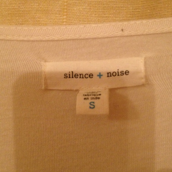 Urban outfitters beaded shirt - Picture 2 of 4