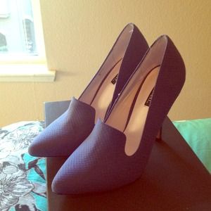 Shoemint blue pumps