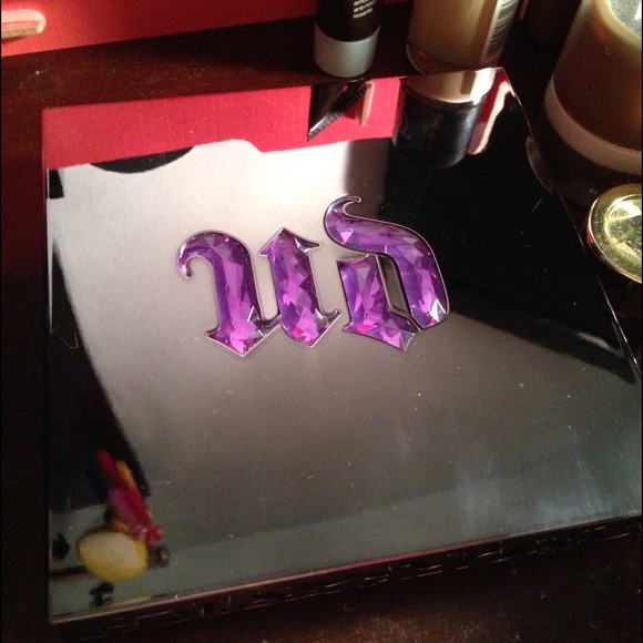 Urban decay 15th anniversary eyeshadow