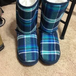 Blue Plaid Aéropostale boots