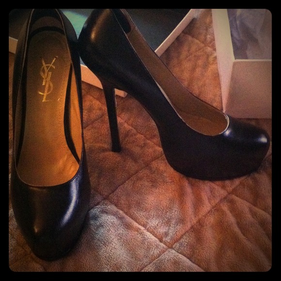 YSL black pumps