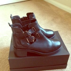 Topshop ankle booties!
