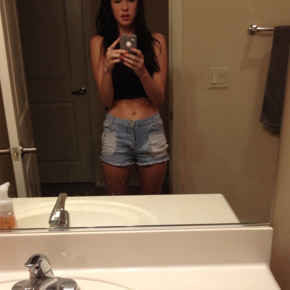 ❌SOLD BUNDLE❌Brandy Melville Shorts & Audrey top