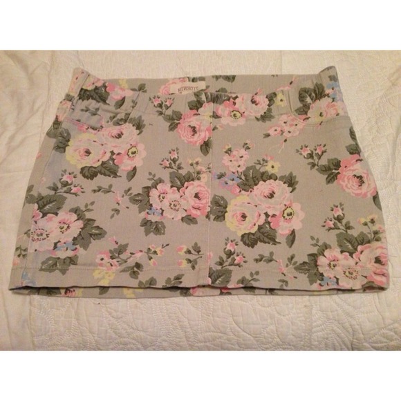 Forever 21 floral denim skirt