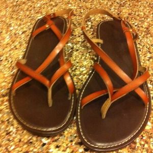 Super stylish sandals!☀️