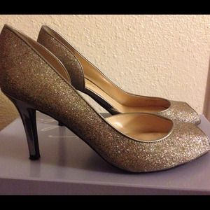 REDUCED!Marc Fisher sparklenstiletto heel👠