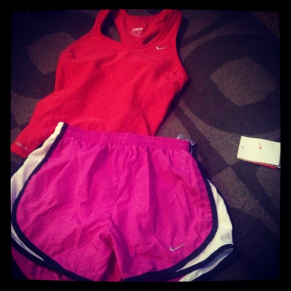Bundle of top and short nike !🎀