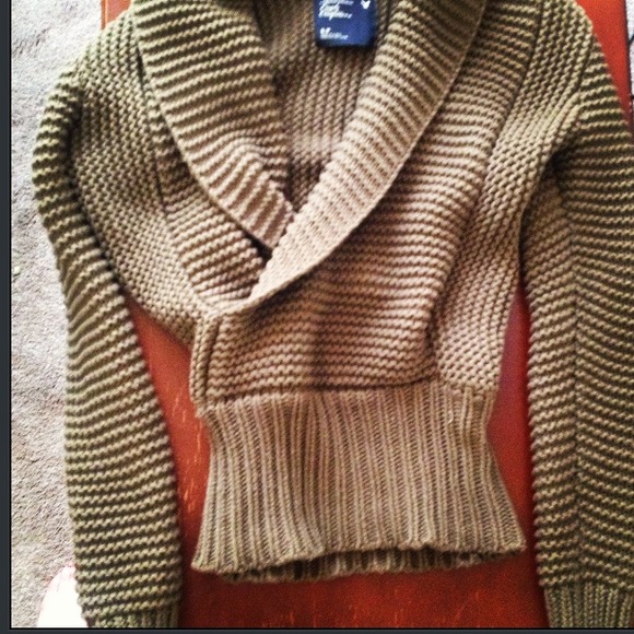 green American eagle outfitters sweater