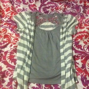 Adorable shirt connected to the shrug