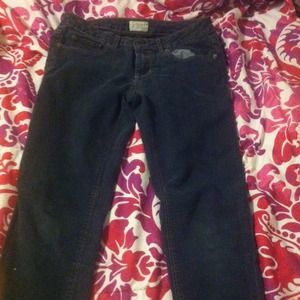 Cute comfy fitting jeggings