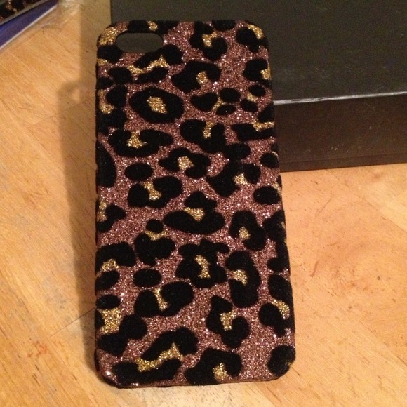 iPhone 5 velour gold black cheetah pattern