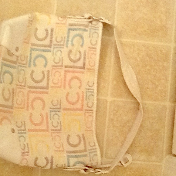 Pastel Liz Claiborne purse 💕price reduced💕