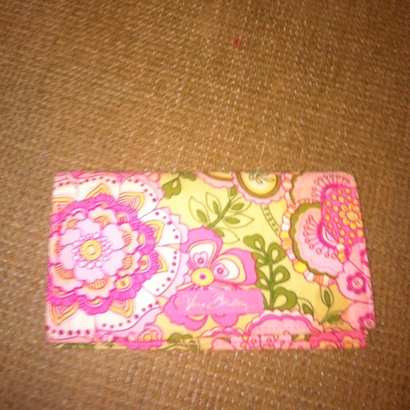 Vera Bradley checkbook cover