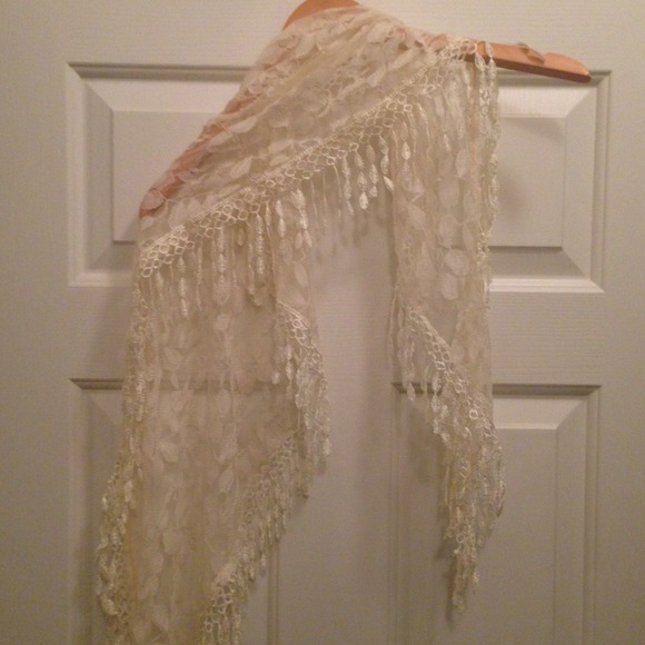Ivory lace triangle scarf - delicate and feminine