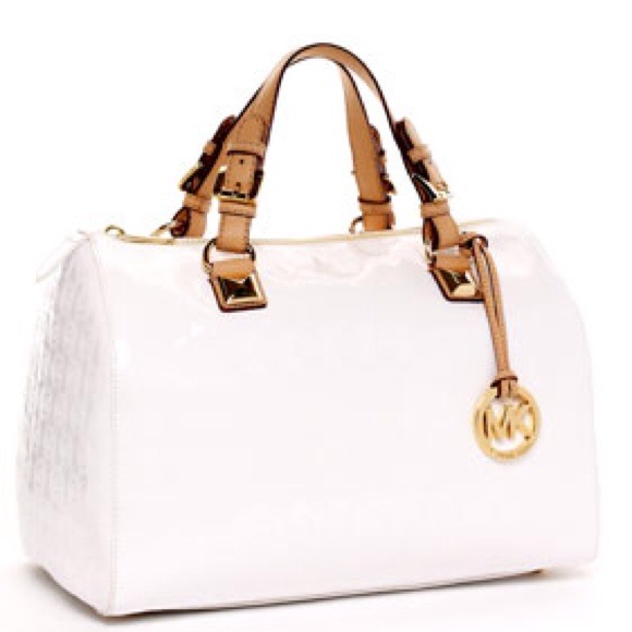 Make an reasonable offer Authentic Michael Kors