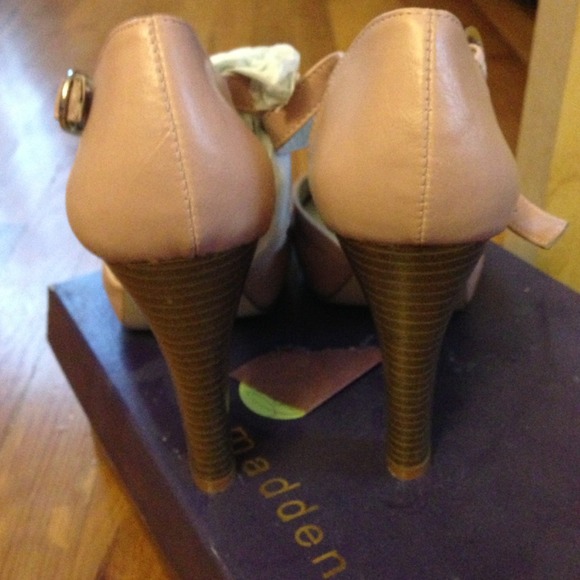 😄sold in bundle!😄 - Picture 2 of 4