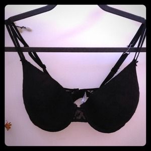 DKNY 34DD black lace bra