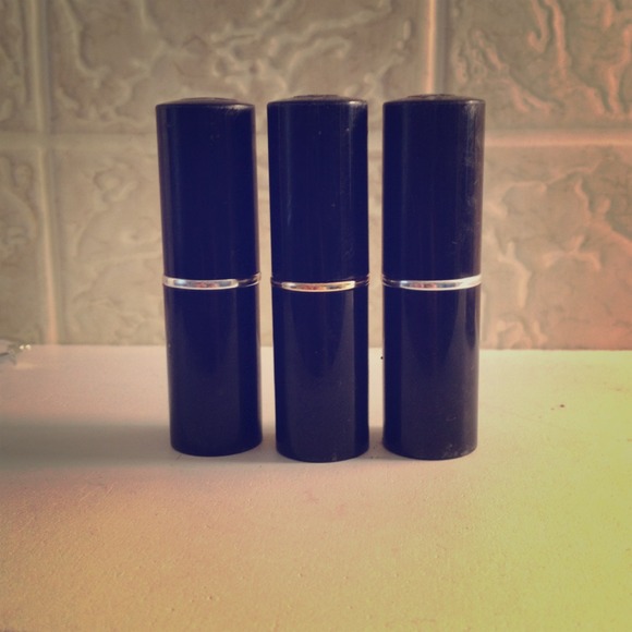 Lipstick - Picture 1 of 1