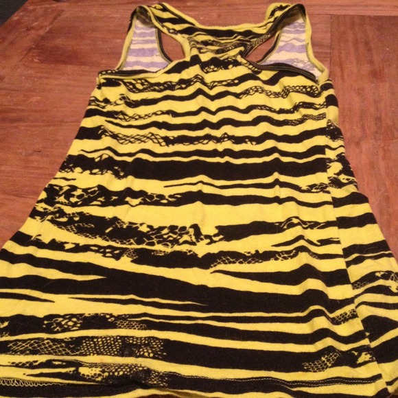 🚫SOLD🚫Neon Yellow Razor Back - Picture 2 of 2