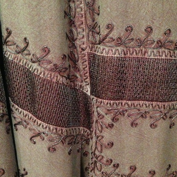 TRADED - Picture 2 of 4