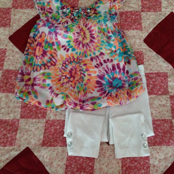 💥SOLD💥 Bubble chiffon top and leggings