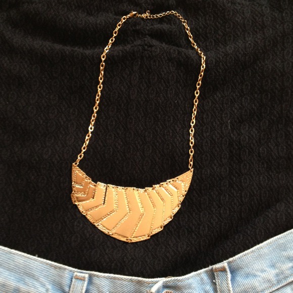 Selling - Picture 2 of 2