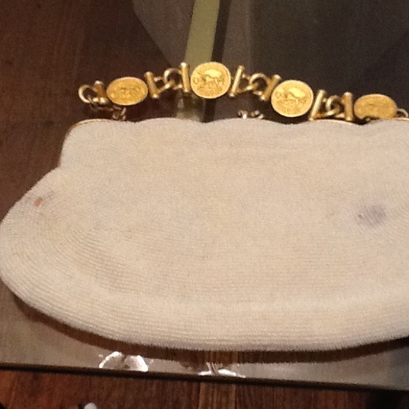 VINTAGE REDESIGNED HAND BEADED PURSE - Picture 3 of 4