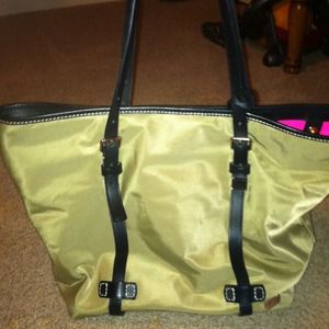 DOONEY & BOURKE TAN PURSE