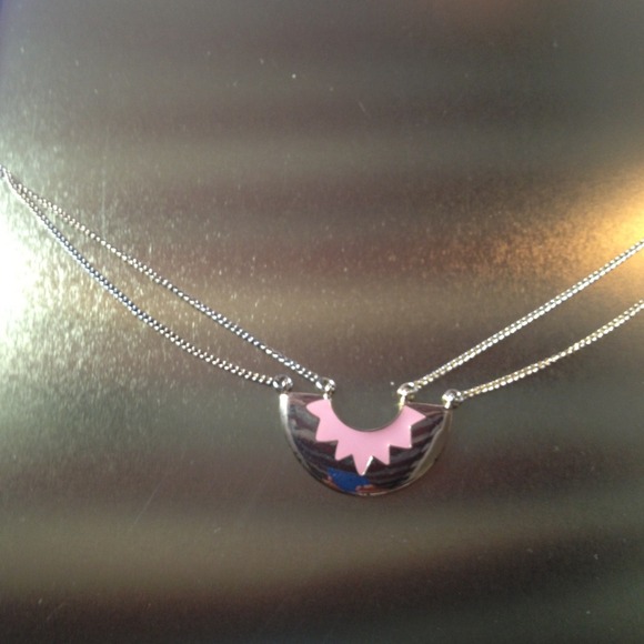 Gold tone bang necklace