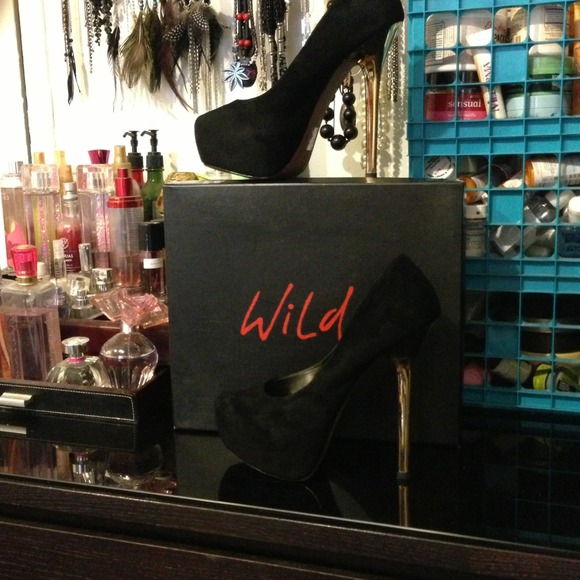 SOLD✅ - Picture 3 of 4