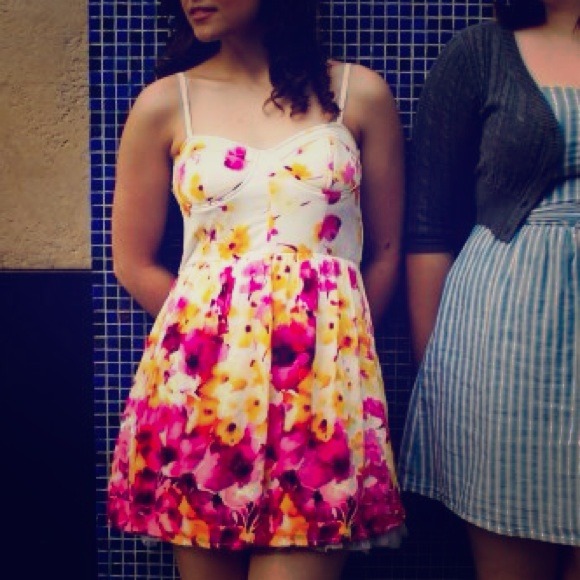 Forever 21 Dresses & Skirts - SOLD OFFLINE