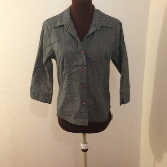 Grey 3/4 length sleeve button up sz M