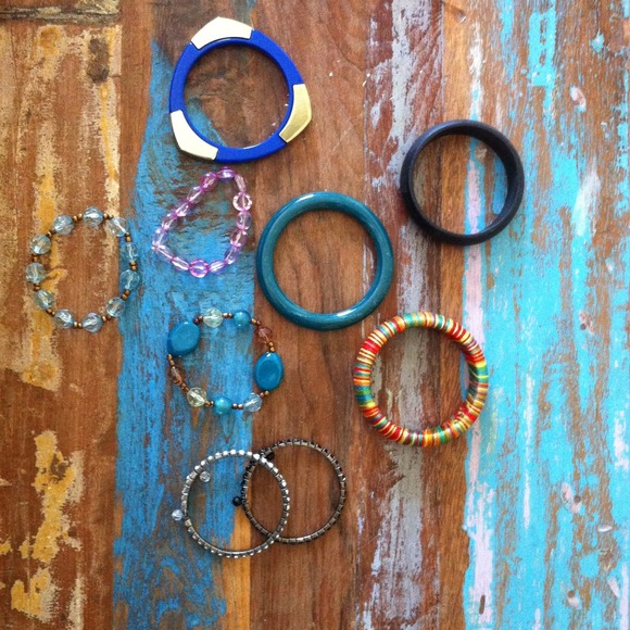 9 bracelets