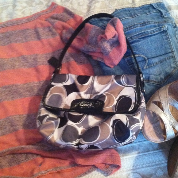 Cute small authentic coach purse!