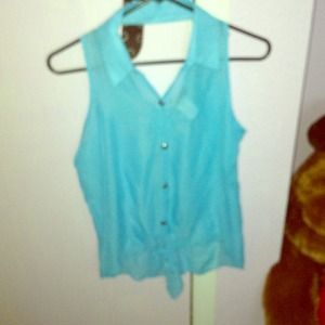 Tank top. Ties at the bottom.