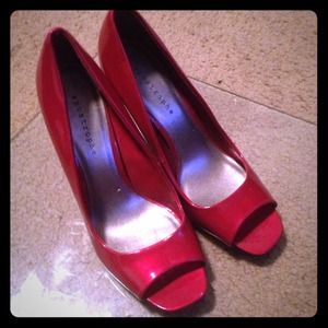 Cute Red Heels!