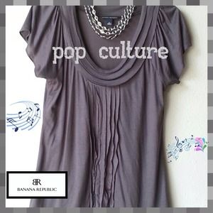 Adorable Banana Republic Top. NWOT