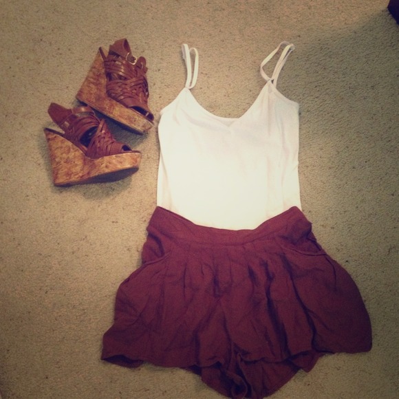 💥💥reduced!! Brown flowy shorts.