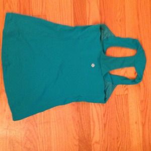 💛💛💙💜💜PRICE LOWERED AGAINLululemon scoop neck