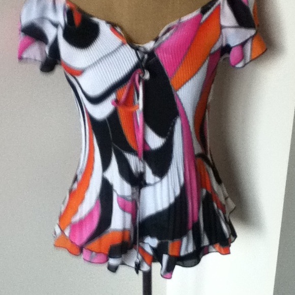 SOLD Vibrant color blouse - Picture 4 of 4