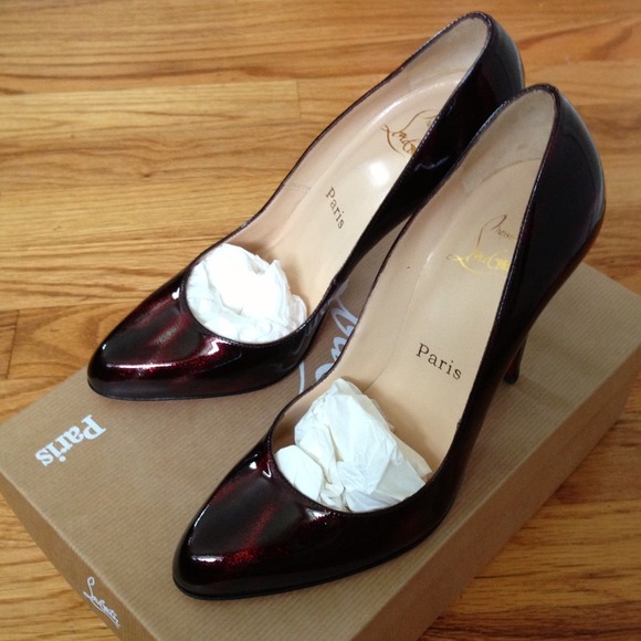 **SOLD** Christian Louboutin Décolleté sz 37.5