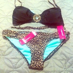**BLOWOUT SALE** Xhilaration bikini top:L bottom:S