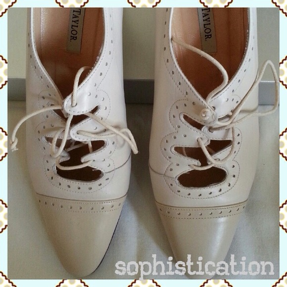 Beautiful, Romantic Ann Taylor Shoes