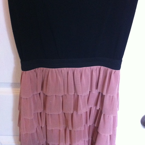 >>Black + vintage pink Dress<< - Picture 2 of 3