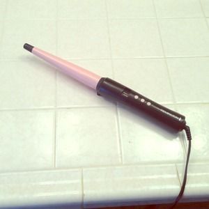 BUNDLE❌Remington curling iron & 2 nail shields