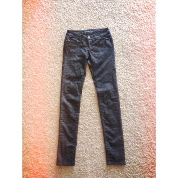 Celebrity Pink snakeskin print jeans