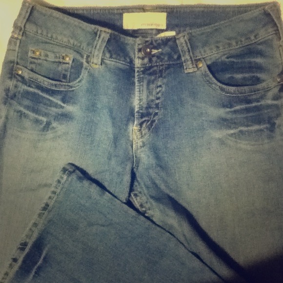 hardly worn light blue jeans