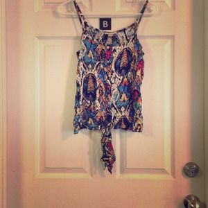 Tie-up spaghetti strap top.