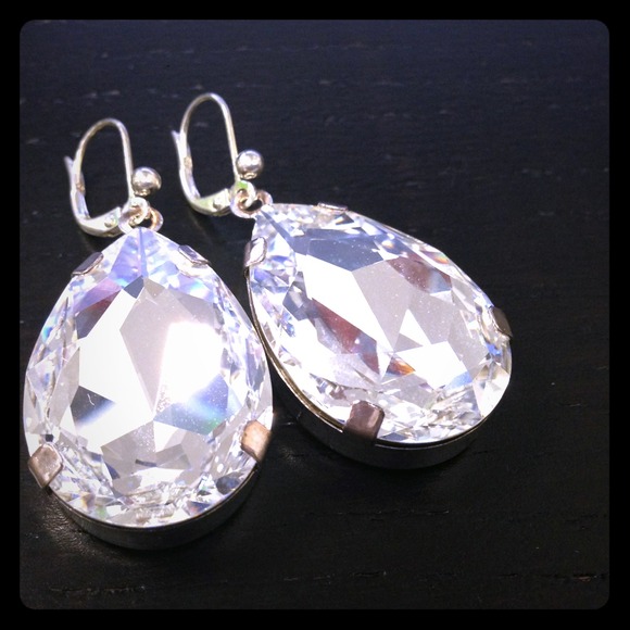 Super glam bling CZ drop earrings ✨👂💎